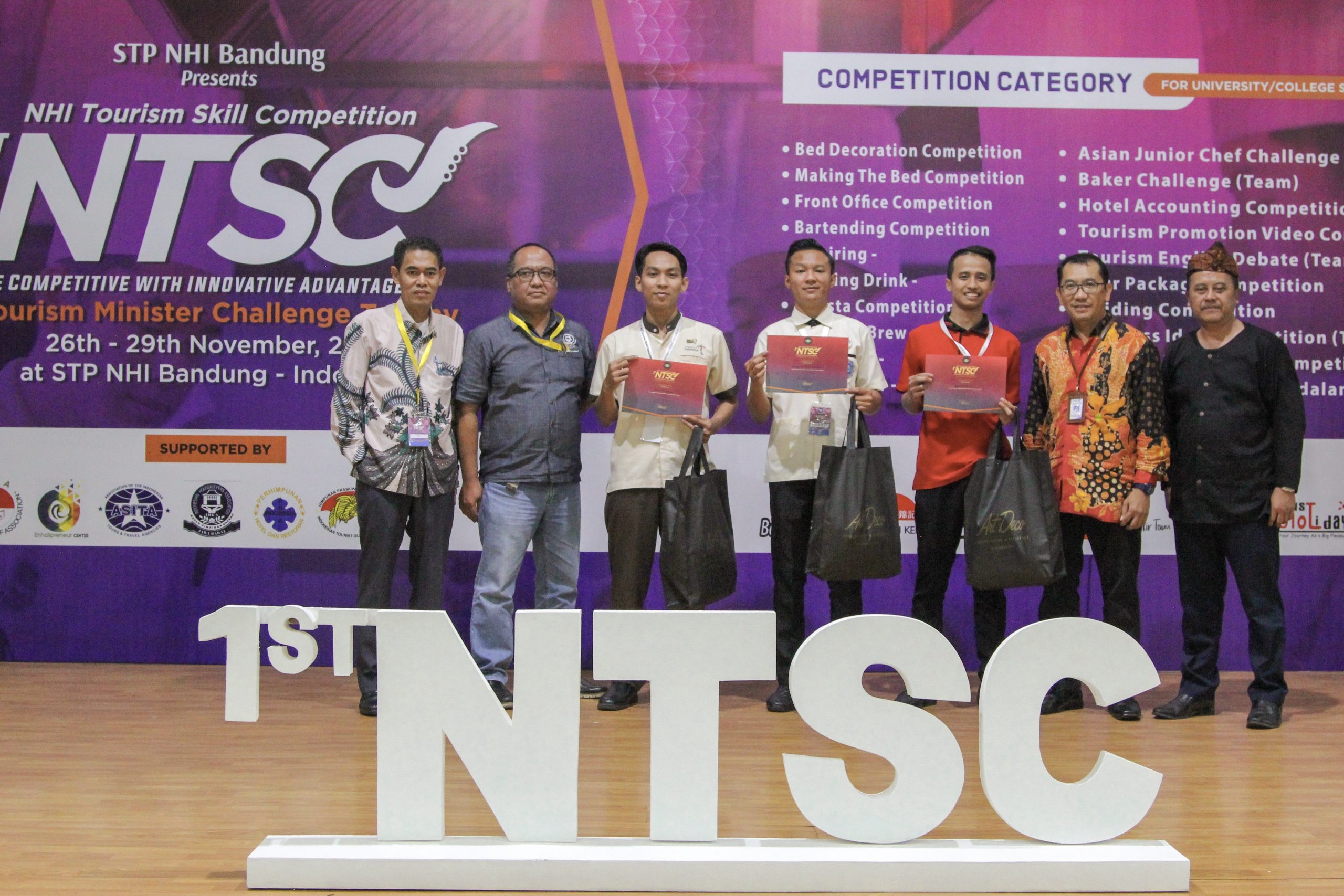 D3 – Hospitality Wins 3rd Place for Making Bed in the 1st NTSC Competition at STP NHI Bandung