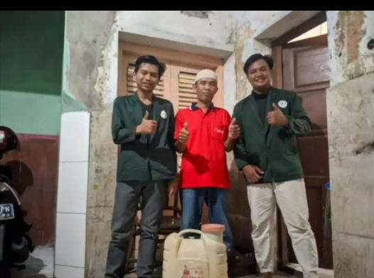 Community Service by Undergraduate Students in Applied Health Information Management at Indonusa Polytechnic of Surakarta