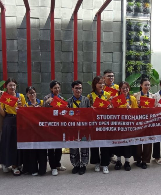 HO CHI MINH OPEN VIETNAM STUDENTS VISIT INDONUSA CAMPUS